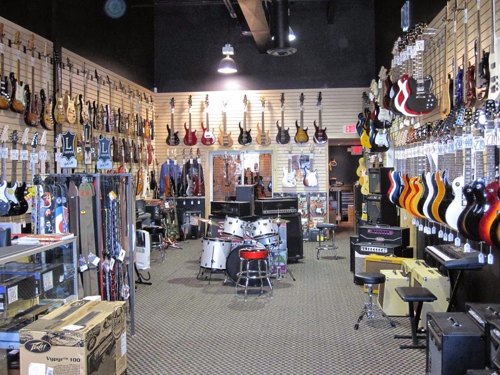 The Guitar World Oakville | 380 Dundas St E, Oakville, ON L6H 6Z9, Canada | Phone: (905) 257-3110