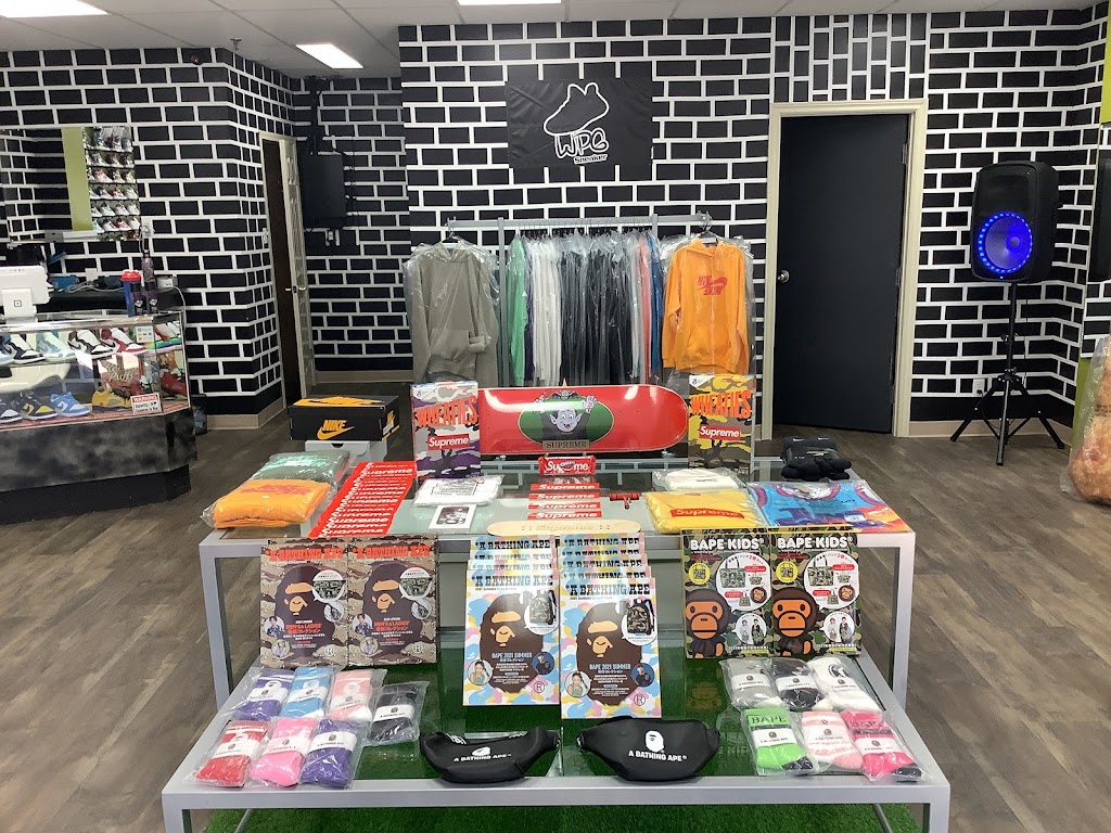 Wpgsneaker | 3025 Portage Ave, Winnipeg, MB R3K 2E2, Canada | Phone: (204) 227-6521