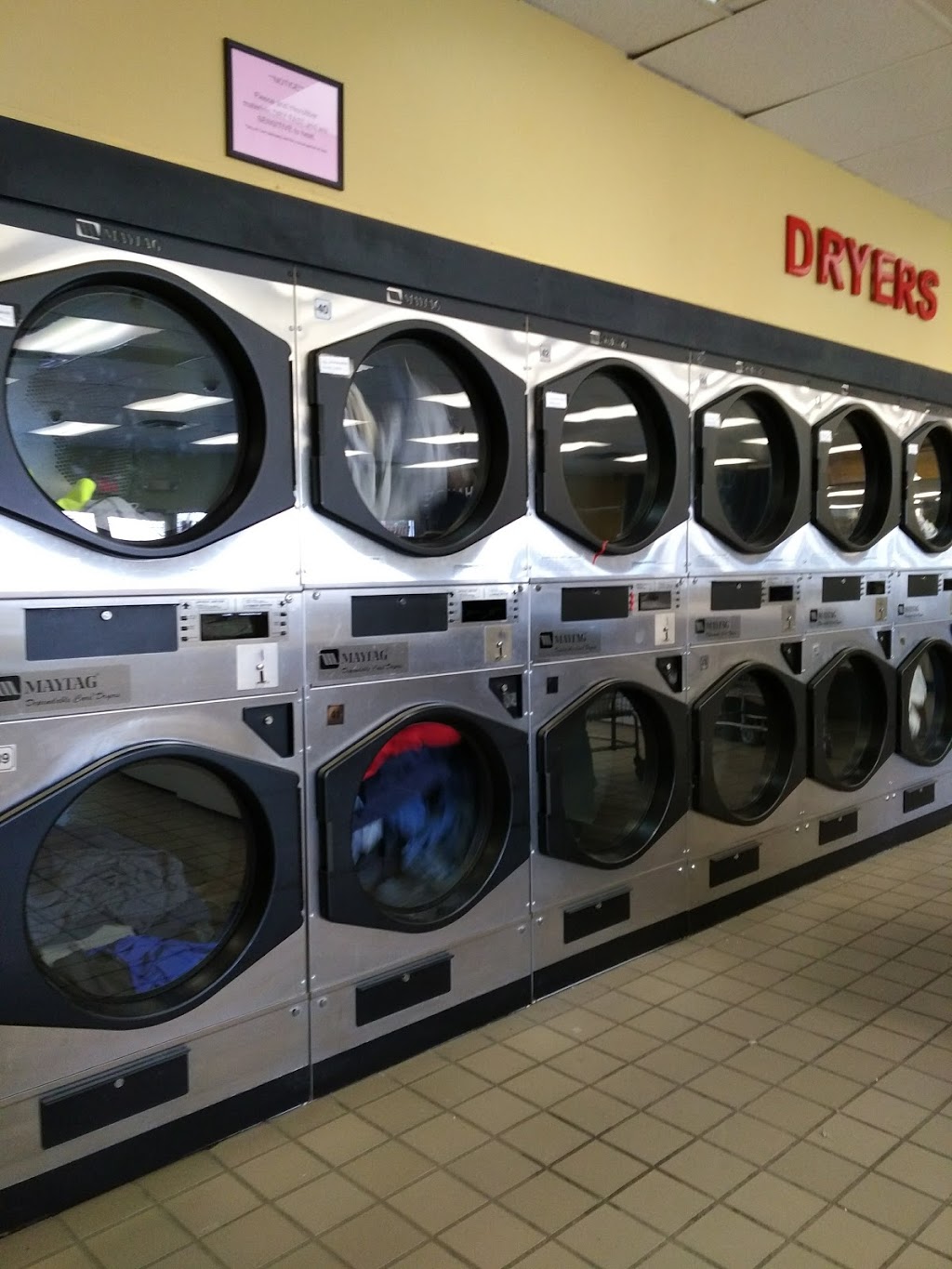 Laundry Lounge | 9545 Niagara Falls Blvd, Niagara Falls, NY 14304, USA | Phone: (716) 298-0031