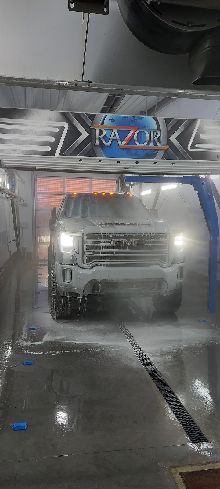 Triple B Carwash | 2002 8 Ave, Fort Macleod, AB T0L 0Z0, Canada | Phone: (403) 894-9044