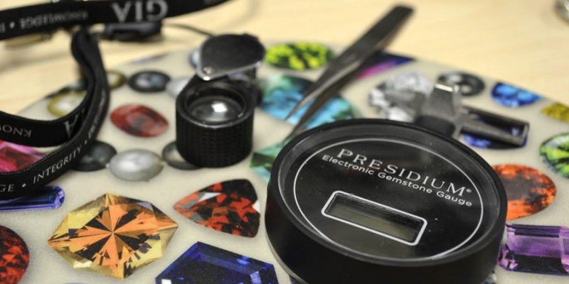 Rutledge Jewellers | 82 Brock St W, Uxbridge, ON L9P 1P4, Canada | Phone: (905) 852-7846
