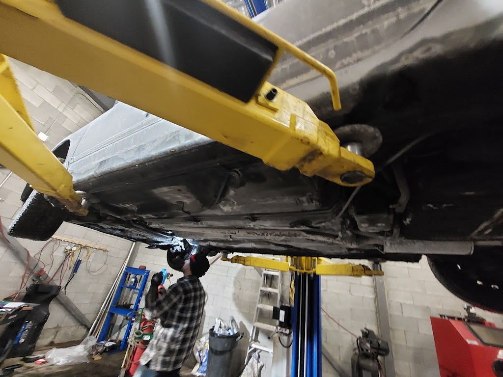 Shiv auto | 1504 Boulevard des Laurentides, Vimont, QC H7M 2N7, Canada | Phone: (514) 662-9273
