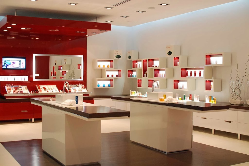 Clarins Skin Spa‎ | 805 A. Chomedey, Laval, QC H7W 5N4, Canada | Phone: (450) 688-2178