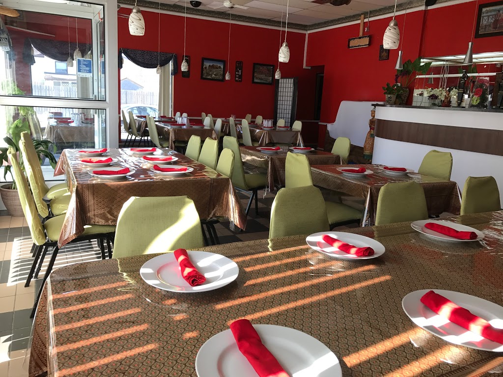 Tom Yum Thai Restaurant | 233 Regent Ave W, Winnipeg, MB R2C 2L6, Canada | Phone: (204) 414-9144