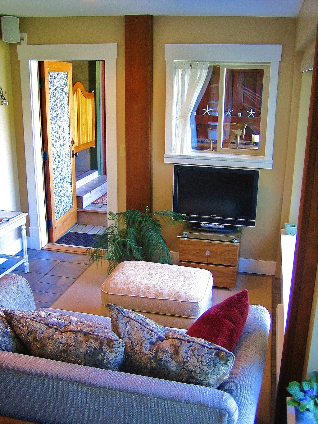 Seastone at Sandy Hook | 6157 Coracle Dr, Sechelt, BC V0N 3A4, Canada | Phone: (604) 885-7196