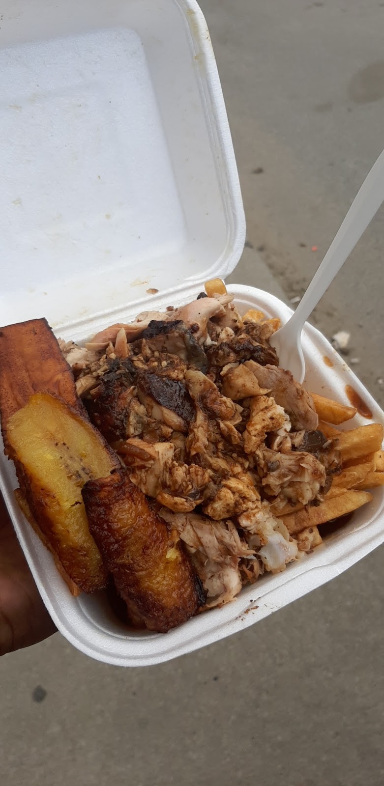 Meechies BBQ & Jerk | 1189 Weston Rd, York, ON M6M 4P6, Canada | Phone: (647) 344-7939