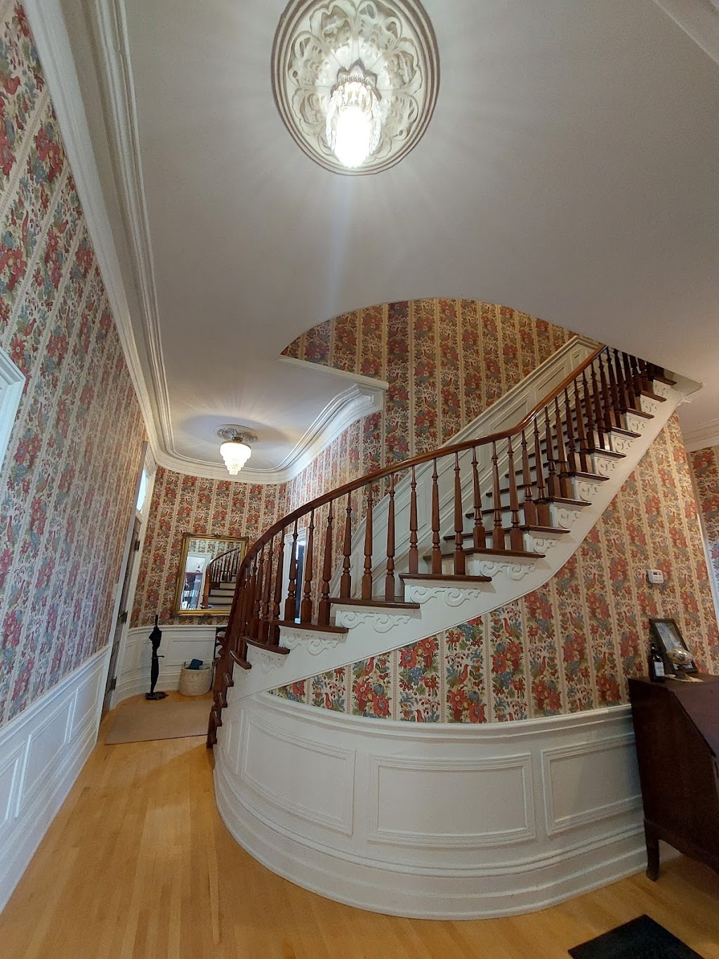 521 Bricker B&B | 521 Bricker St, Port Elgin, ON N0H 2C4, Canada | Phone: (519) 573-1246