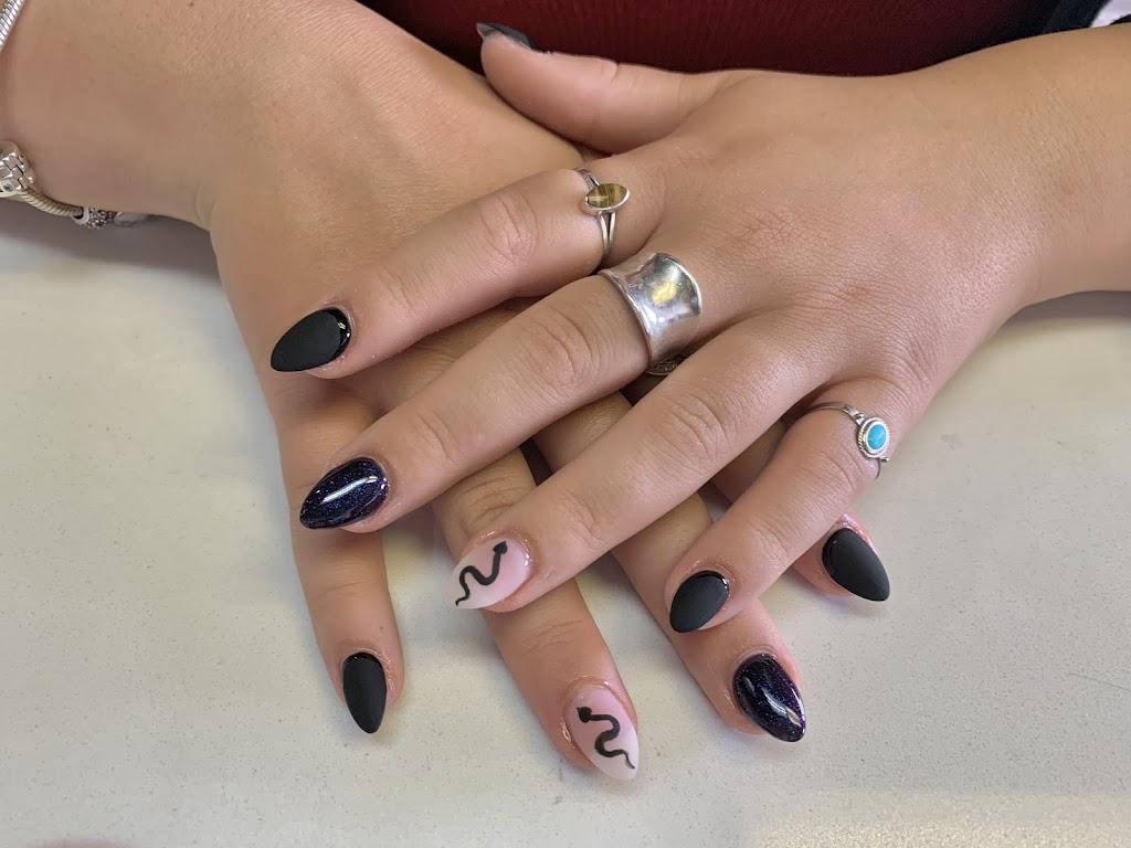 Glamour Des Ongles | 191 Bd de Mortagne, Boucherville, QC J4B 1A9, Canada | Phone: (450) 645-9999