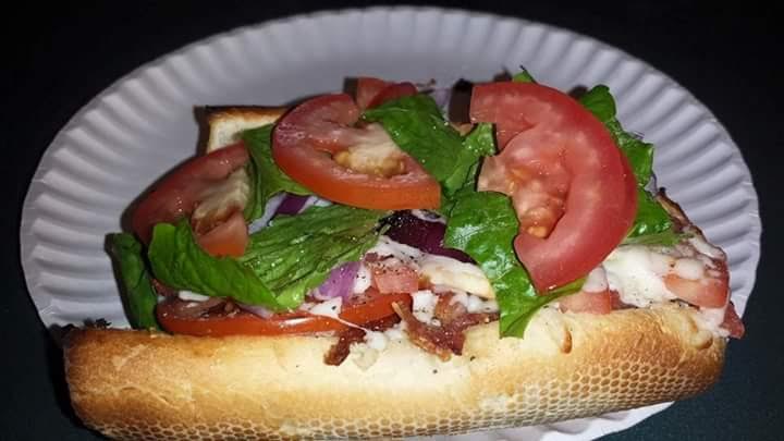 Robertos Pizzeria | 232 High St, Southampton, ON N0H 2L0, Canada | Phone: (519) 797-3787