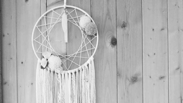 Capteur de rêves, dreamcatcher, boreves | 536 Chem. du Poète, Prévost, QC J0R 1T0, Canada | Phone: (514) 886-6837