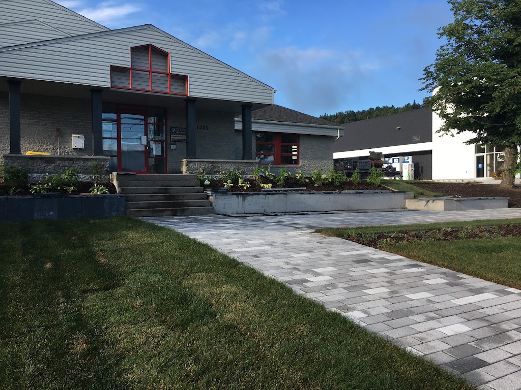 Hôtel de ville de Pohénégamook | 1309 QC-289, Pohénégamook, QC G0L 1J0, Canada | Phone: (418) 863-7722