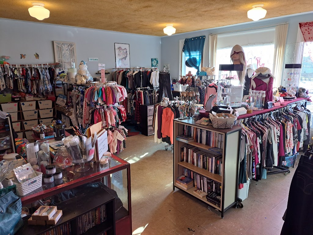 JM ma friperie | 139 Rue Gagnon Local B, Thurso, QC J0X 3B0, Canada | Phone: (819) 700-1812