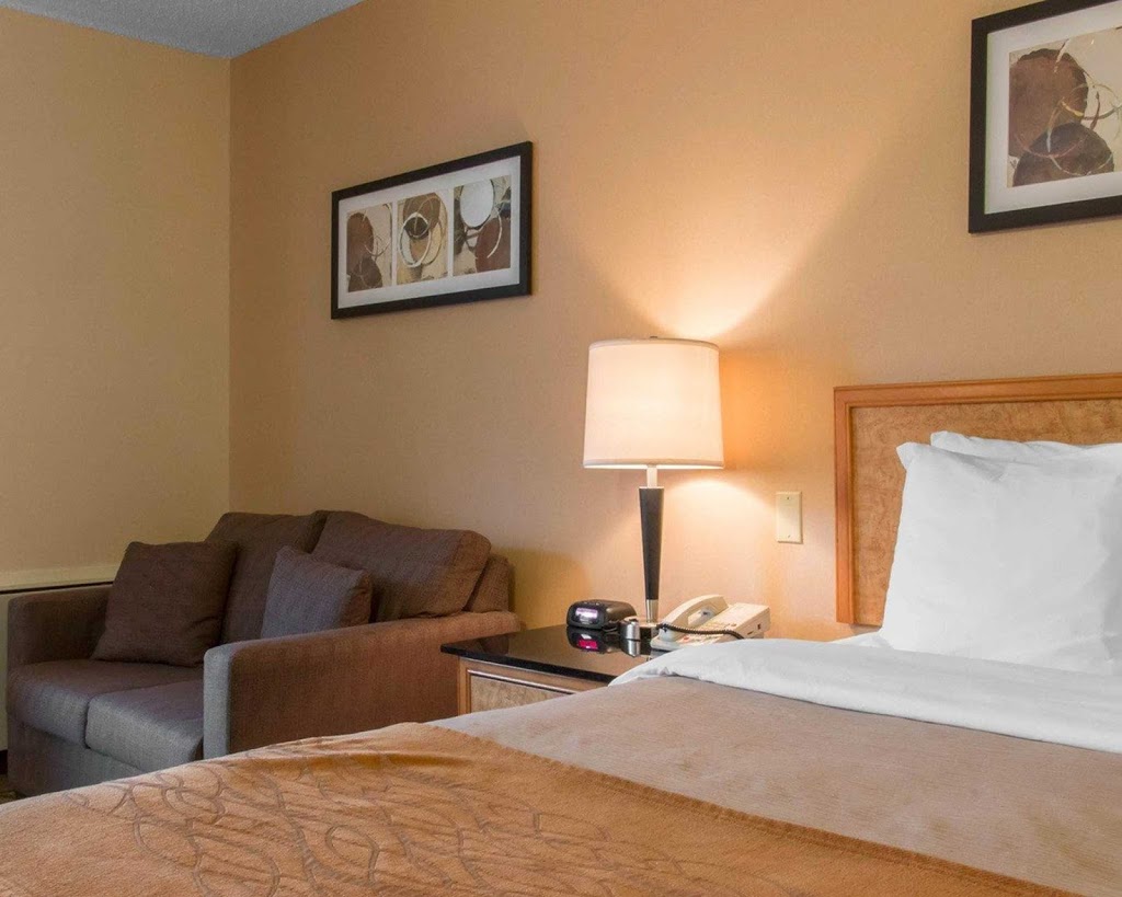 Comfort Inn Airport | 1770 Sargent Ave, Winnipeg, MB R3H 0C8, Canada | Phone: (204) 783-5627