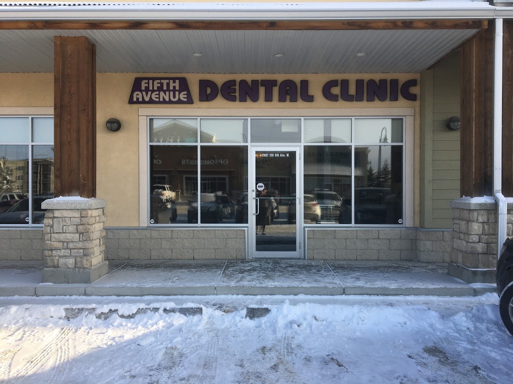 Fifth Avenue Dental Clinic | 2007 120 Fifth Ave, Cochrane, AB T4C 0A4, Canada | Phone: (403) 800-3300
