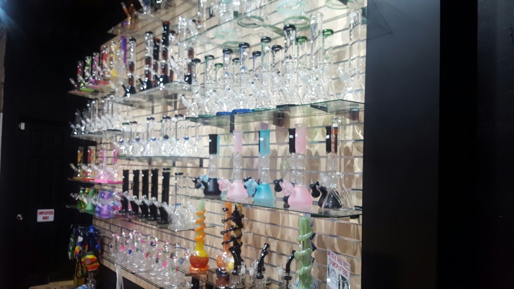 Roncys 420 | 1712 Queen St W, Toronto, ON M6R 1B3, Canada | Phone: (416) 551-3437
