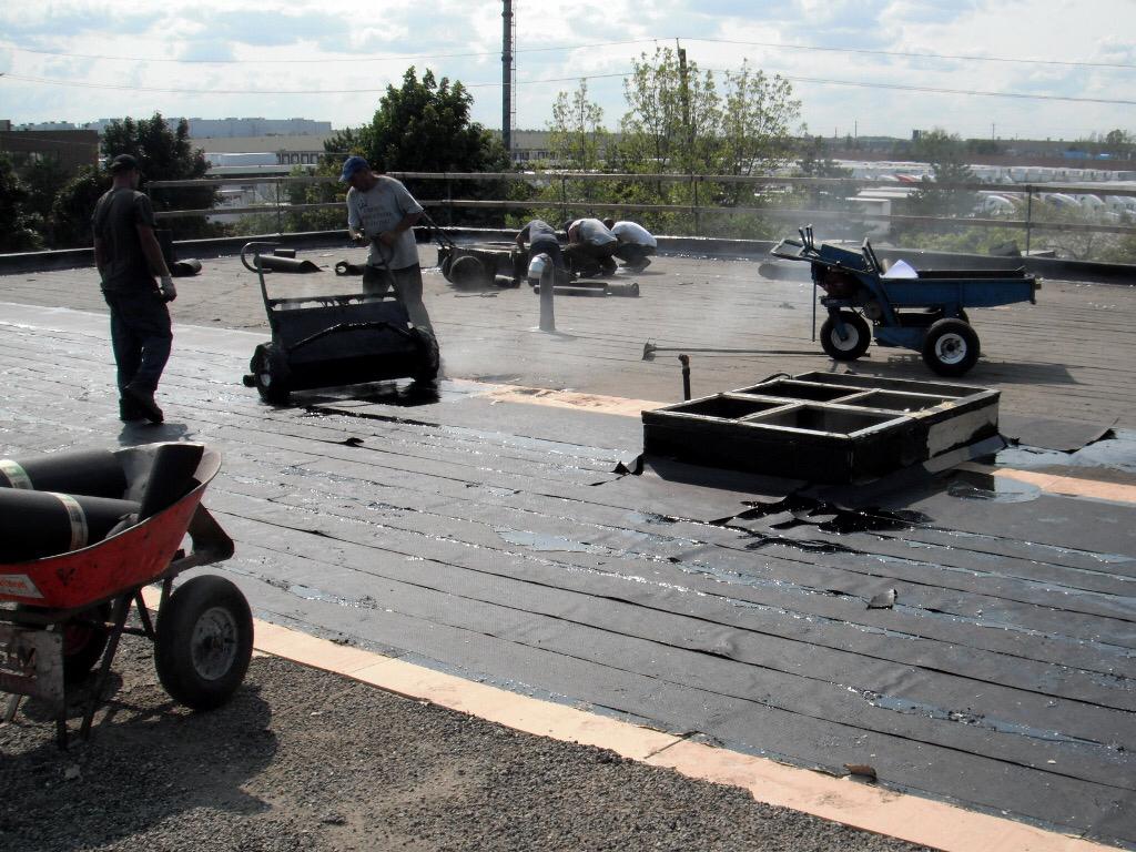 Canadian superior roofing | 87 Fontebella Ave, Woodbridge, ON L4H 2B8, Canada | Phone: (416) 285-0009