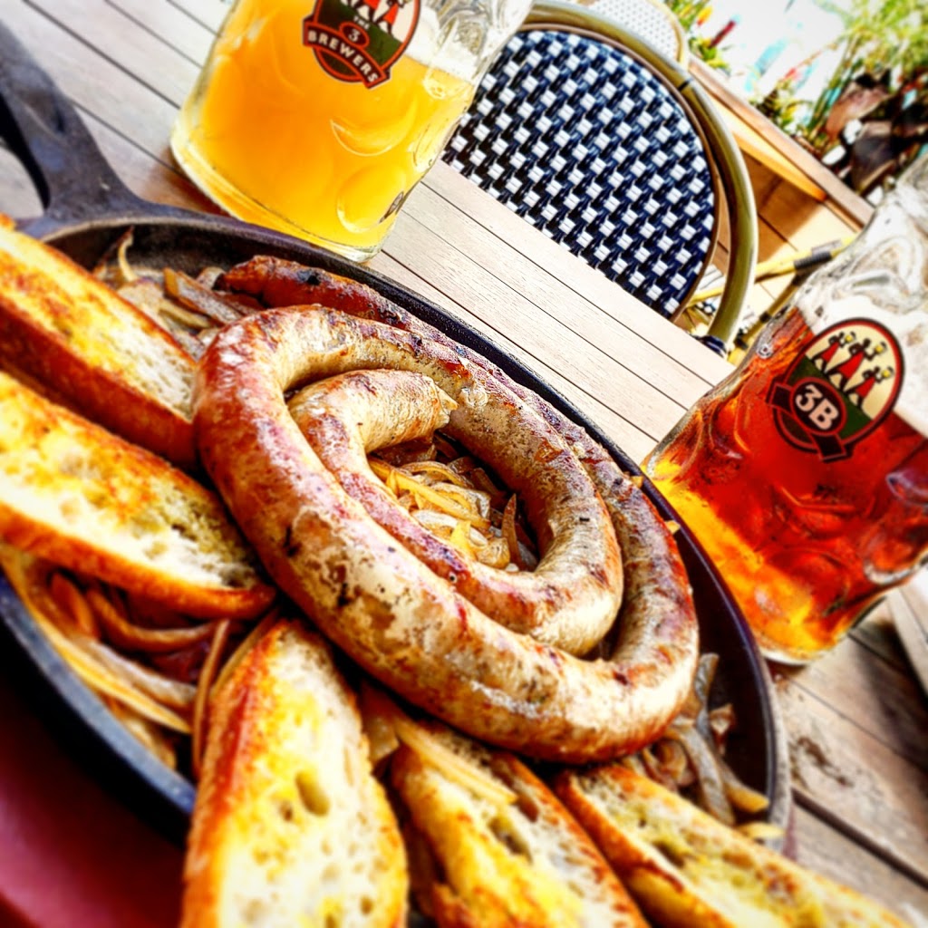 3 Brewers Oakville | 2041 Winston Park Dr, Oakville, ON L6H 6P5, Canada | Phone: (289) 813-2239