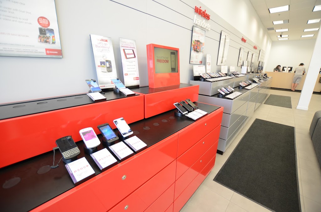 Rogers | 1030 Adelaide St N, London, ON N5Y 2M9, Canada | Phone: (519) 645-2171