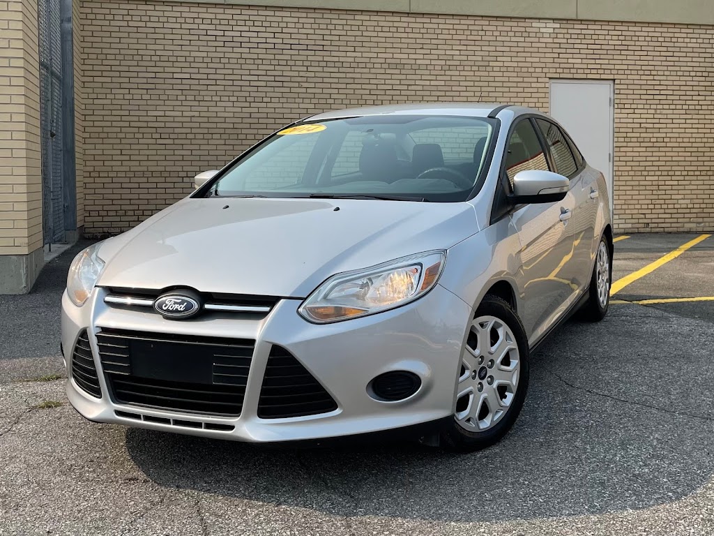 Class Auto Sales | 221 Boul. Albert Mondou, Saint-Eustache, QC J7R 7A7, Canada | Phone: (450) 277-7772