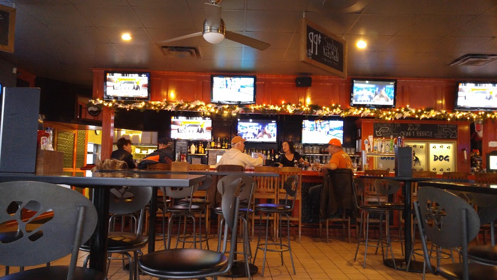 Bad Dog Corunna | 368 Lyndoch St, Corunna, ON N0N 1G0, Canada | Phone: (519) 862-4100