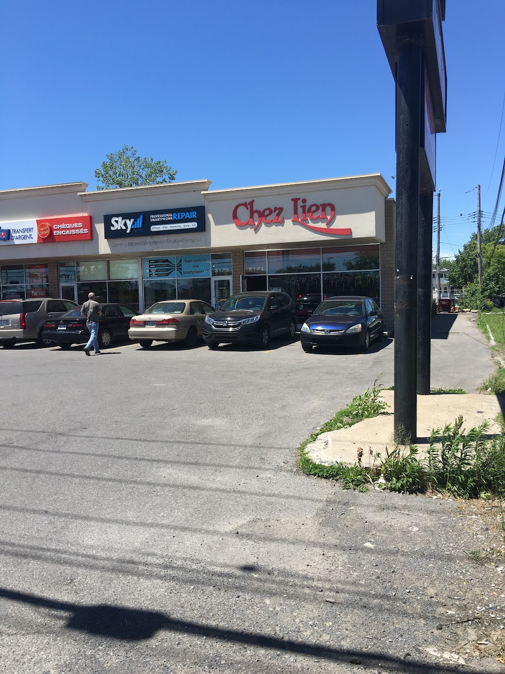 Chez Lien | 8171 Bd Newman, LaSalle, QC H8N 1Y1, Canada | Phone: (514) 364-0690