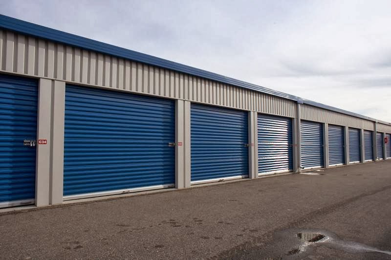 Mississauga Etobicoke Storage | 2545 Summerville Ct, Mississauga, ON L4X 0A2, Canada | Phone: (905) 272-1888