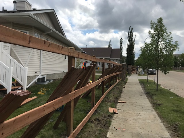 Wheeler Fencing Company | 2035 125 St SW, Edmonton, AB T6W 0A4, Canada | Phone: (780) 722-6253
