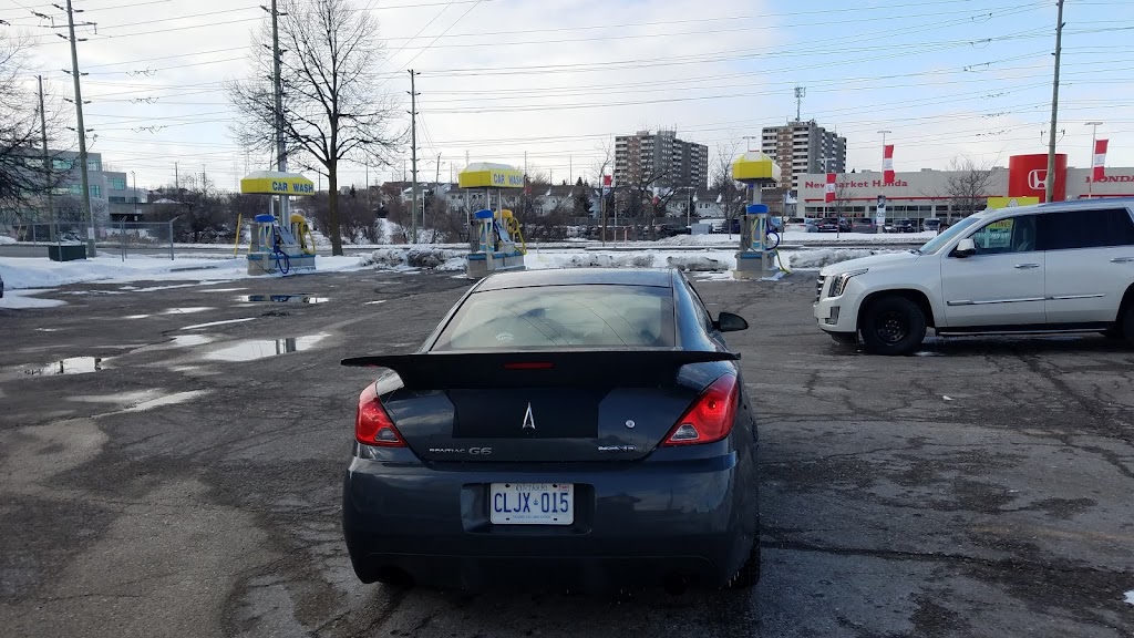 Kiss Car Wash | 16715 Yonge St, Newmarket, ON L3X 1X4, Canada | Phone: (416) 970-8300