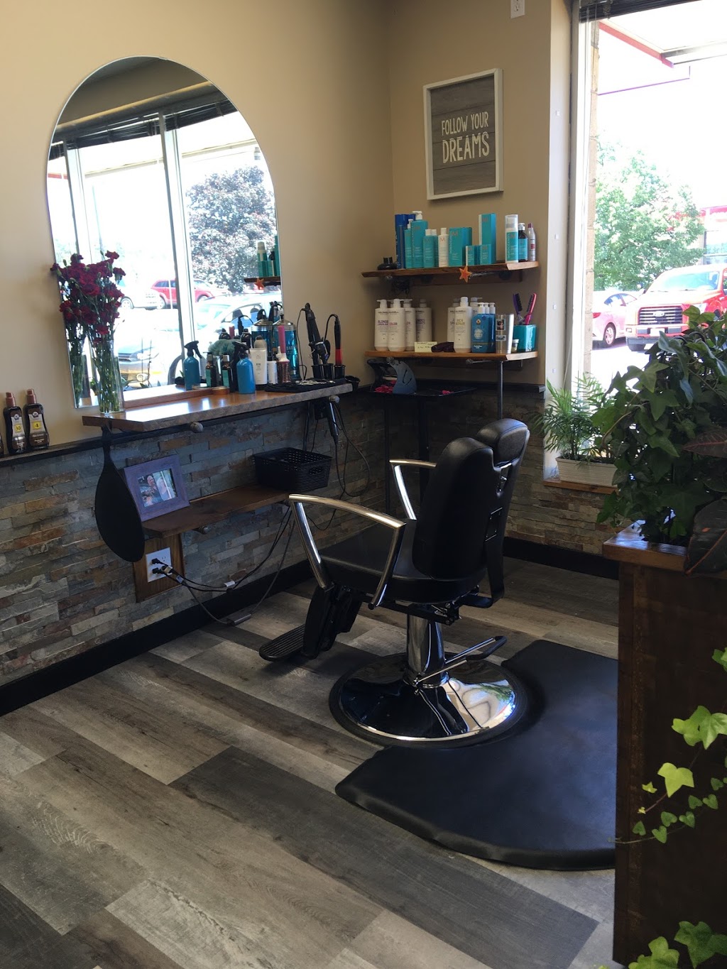 Muskoka Hair Design & Spa | 295 Wellington St #3b, Bracebridge, ON P1L 1P3, Canada | Phone: (705) 646-3276