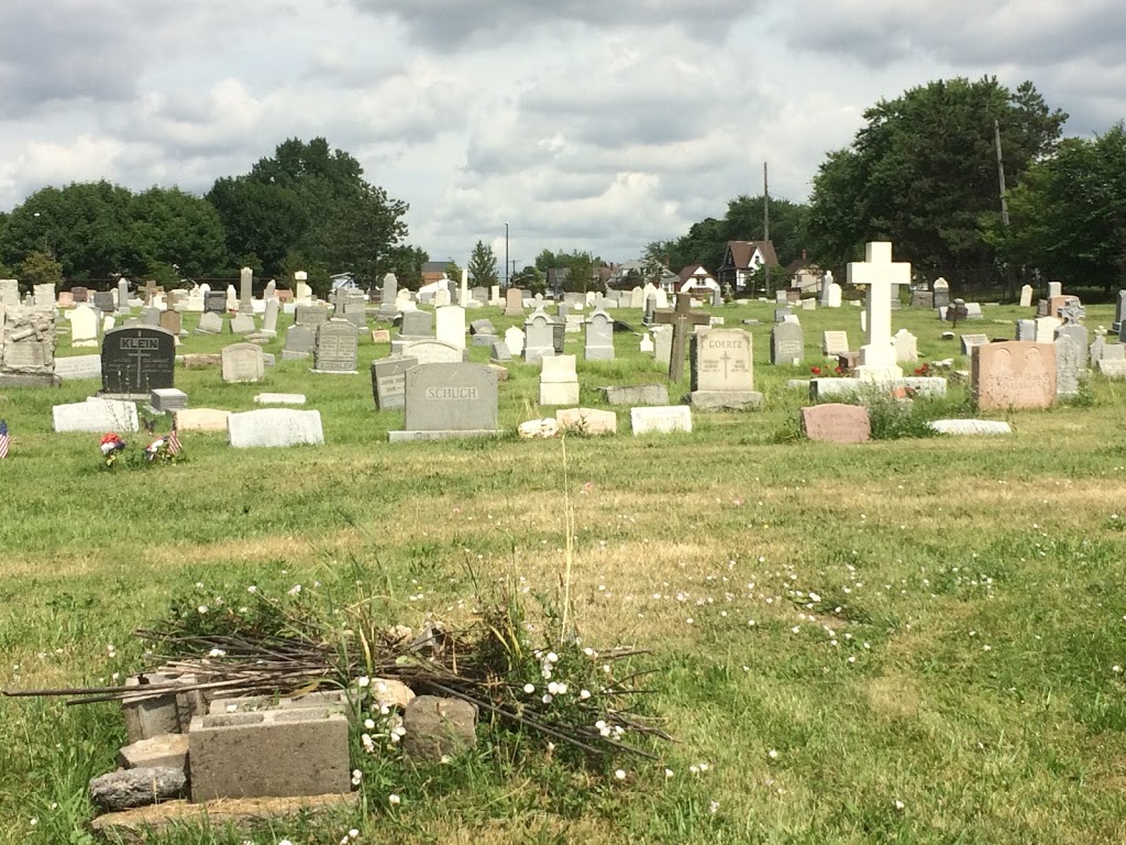 St. Francis Xavier Cemetery | Buffalo, NY 14207, USA