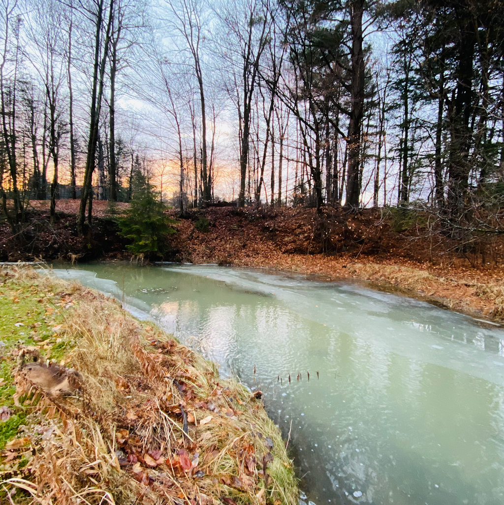 Ottawa Hideaway | 4762B Navan Rd, Ottawa, ON K4B 1H9, Canada | Phone: (613) 805-2666