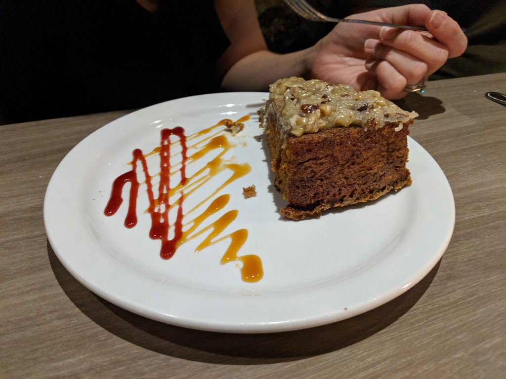 Restaurant Le Vieux Four de Laval | 5070 Boulevard Lévesque E, Laval, QC H7C 1N1, Canada | Phone: (450) 661-7711