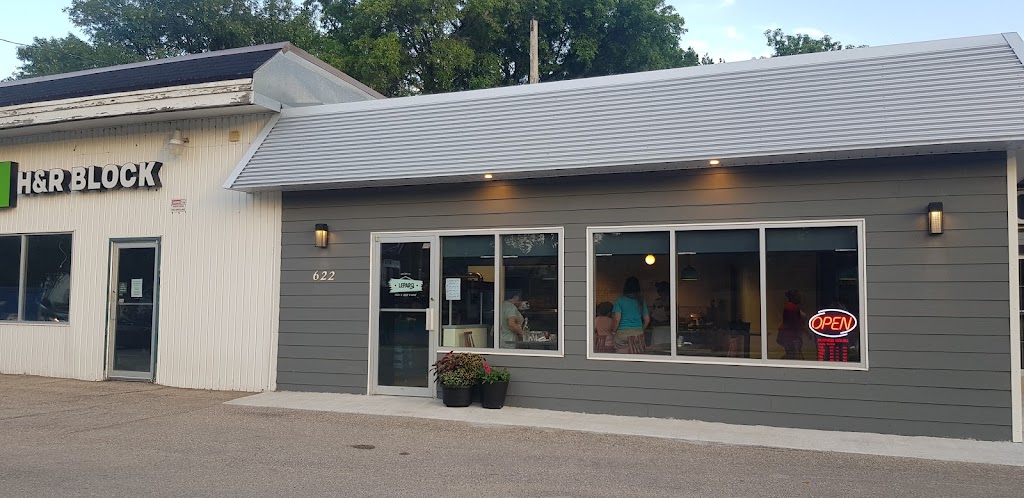 Leparq pizzeria | 622 Thornhill St, Morden, MB R6M 1E8, Canada | Phone: (204) 822-4775
