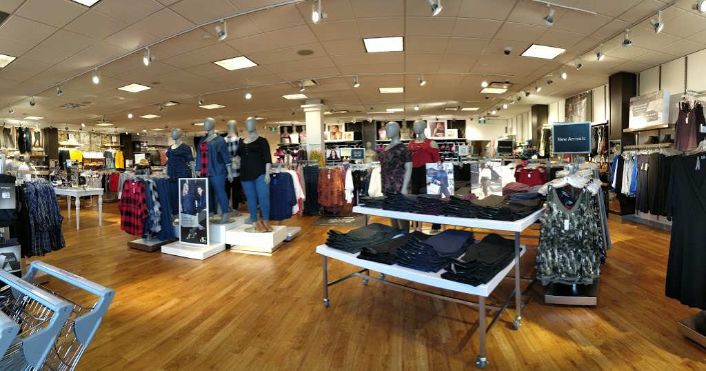 Penningtons | 7300 Market Crossing, Burnaby, BC V5J 0A2, Canada | Phone: (604) 435-2214