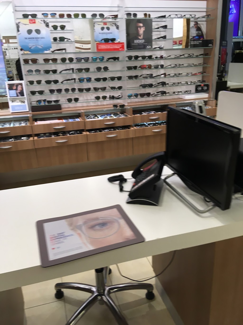 LensCrafters | 3401 Dufferin St Spc 186E, Toronto, ON M6A 2T9, Canada | Phone: (416) 787-2078