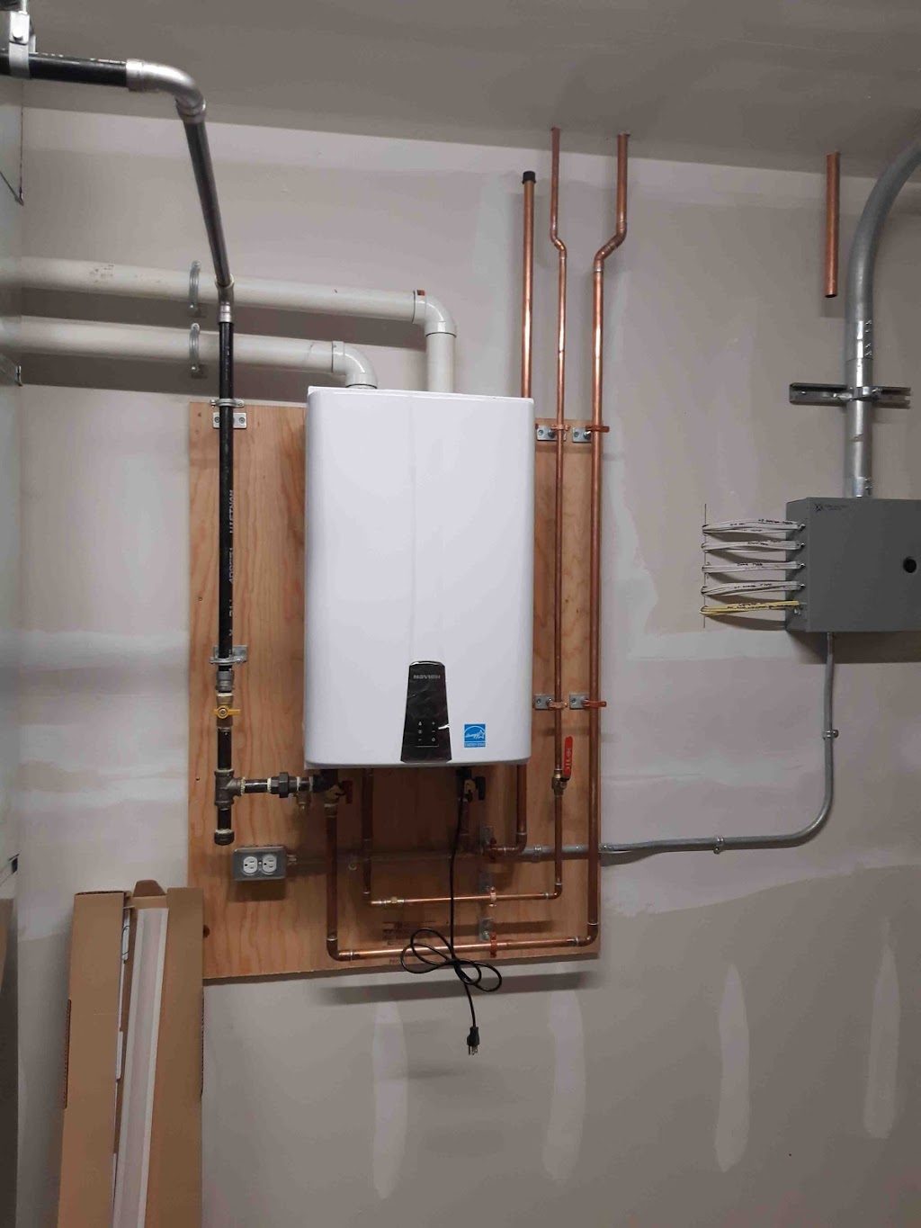 Hot & Cold Plumbing and Heating | 218 McDermott Rd, Coalhurst, AB T0L 0V0, Canada | Phone: (587) 370-7777