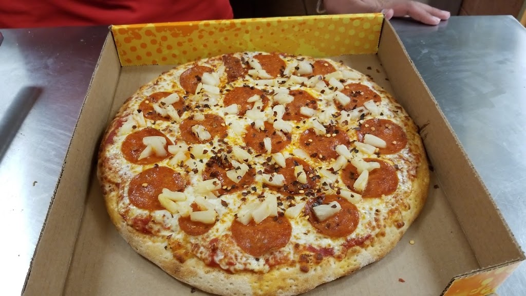 Ginos Pizza | 412 Holland St W, Bradford, ON L3Z 2A4, Canada | Phone: (866) 310-4466