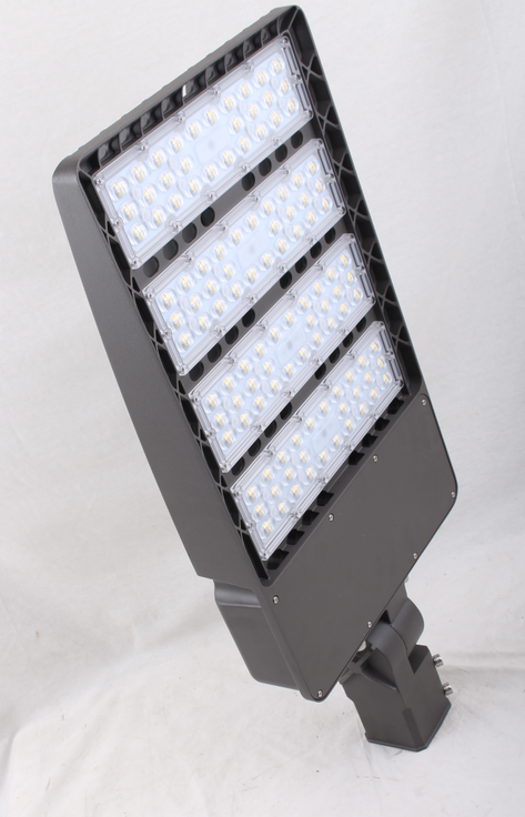 C&C LIGHTING INC. | 7250 Keele St, Concord, ON L4K 1Z8, Canada | Phone: (647) 887-7403