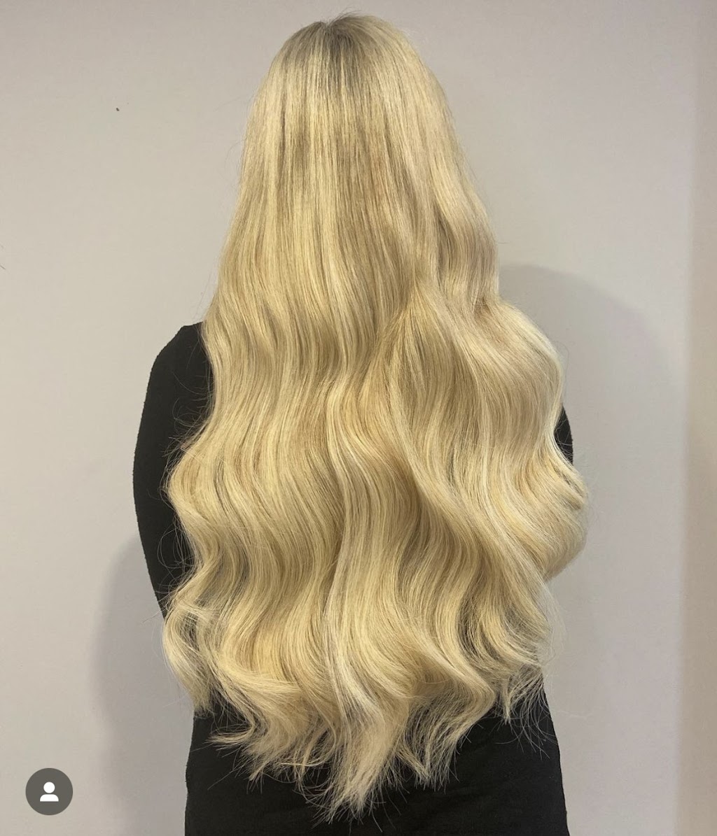 Hair extensions by eNVy | 646 Safari Rd, Millgrove, ON L8B 1S8, Canada | Phone: (647) 831-5486