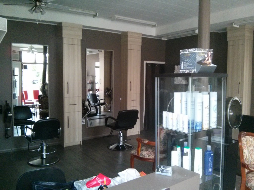 Coiffure Johanne Pelletier | 609 Avenue des Oblats, Québec, QC G1N 1W1, Canada | Phone: (418) 523-1923