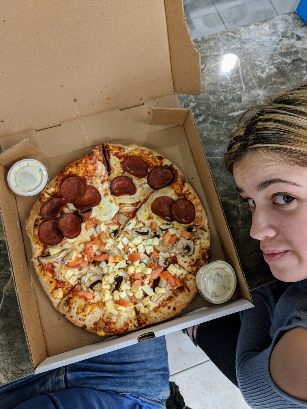 Romana Pizza & Wings | 910 Queenston Rd, Stoney Creek, ON L8G 1B5, Canada | Phone: (905) 662-9999