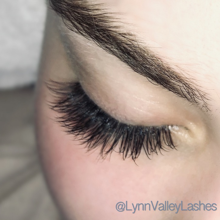 Lynn Valley Lashes | 4615 Hoskins Rd, North Vancouver, BC V7K 2R2, Canada | Phone: (778) 558-2644