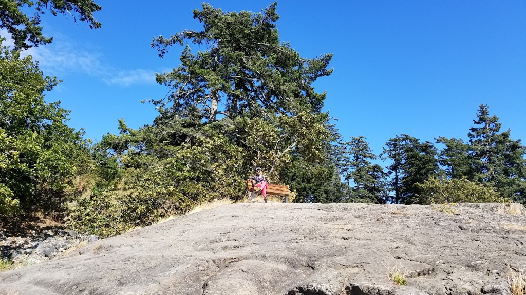 Wittys Lagoon Regional Park - Metchosin Road Parking Lot | 3920 Metchosin Rd, Victoria, BC V9C 4A5, Canada
