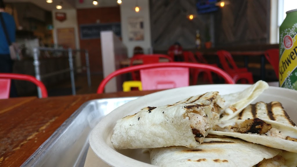 Mucho Burrito Fresh Mexican Grill | 238 Ritson Rd N, Oshawa, ON L1G 1Z7, Canada | Phone: (905) 404-2222