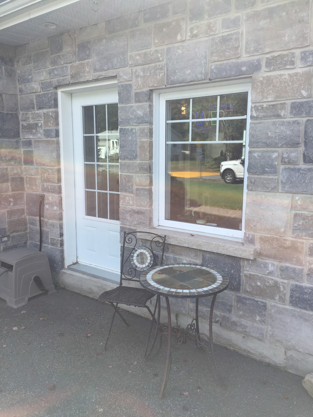 Coiffure beauté 2000 | 1003 Rue de la Cité des Pins, Saint-Lin - Laurentides, QC J5M 2E7, Canada | Phone: (450) 439-8424