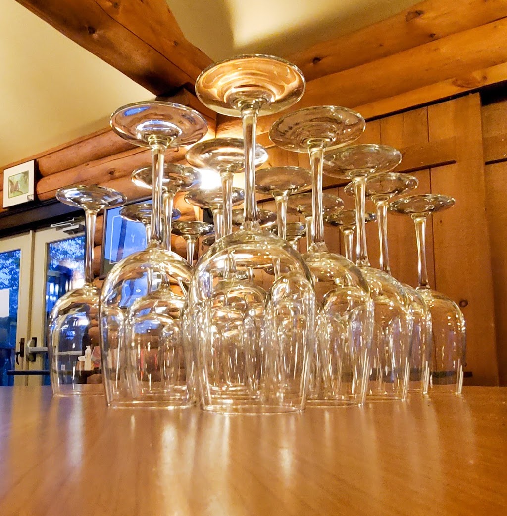 Log Cabin Inn | 9 Little Beaver Blvd, Seguin, ON P2A 0B2, Canada | Phone: (705) 746-7122