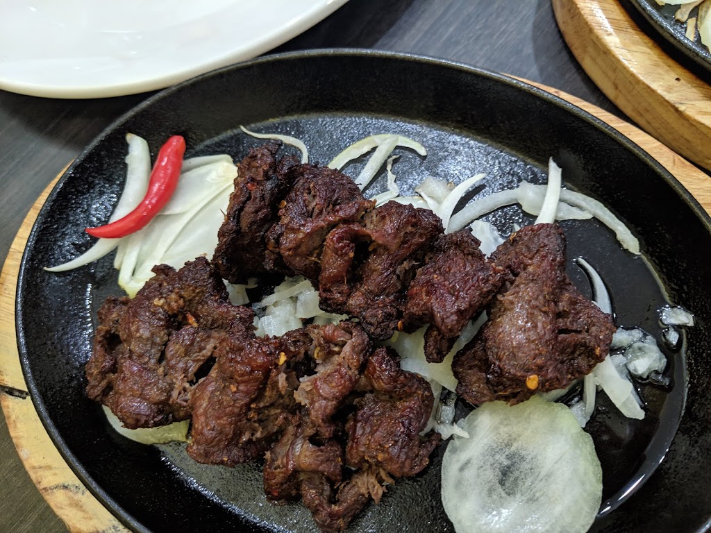 BBQ Hut Pakistani Grill | 435 Notre Dame Ave, Winnipeg, MB R3B 1R4, Canada | Phone: (204) 221-4144