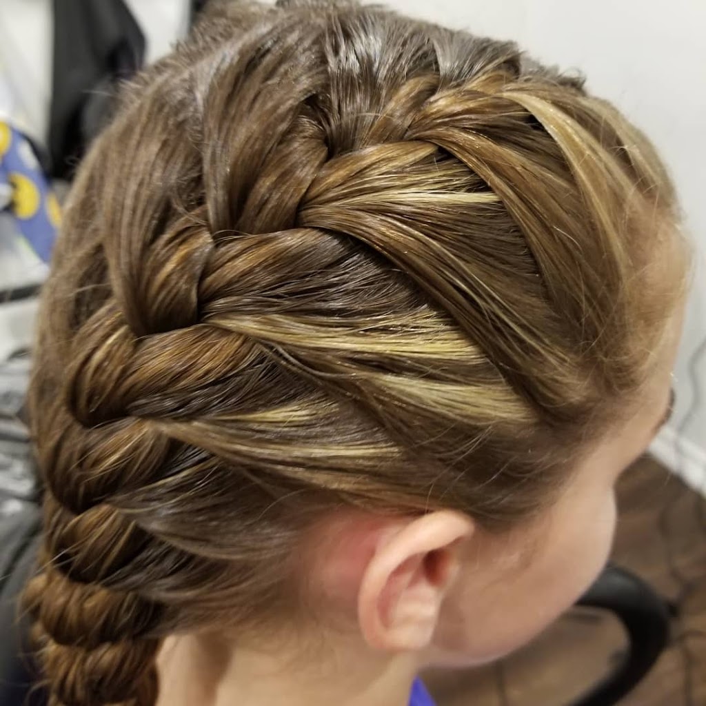 Sheps Hair Studio | 201 Church St, Keswick, ON L4P 1J9, Canada | Phone: (905) 967-2325