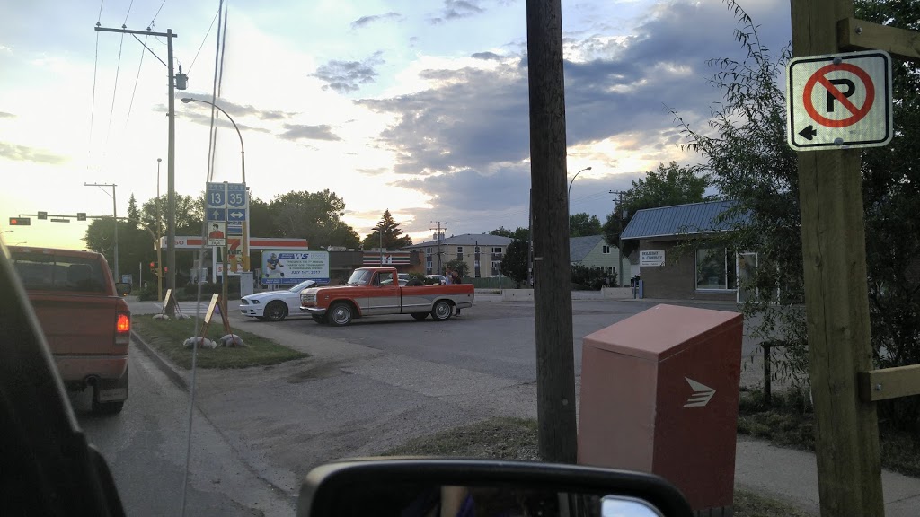 Esso | 5 1 Ave NW, Weyburn, SK S4R 0M6, Canada | Phone: (306) 842-7887