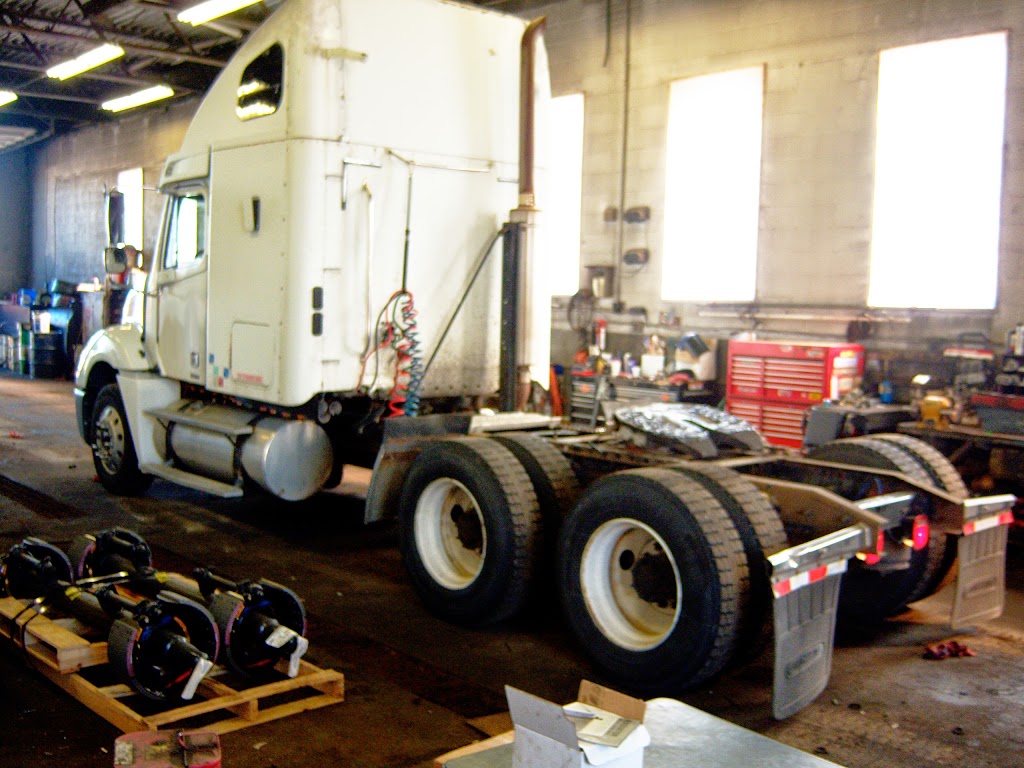 Empire Truck & Trailer Services | 1120 Military Rd, Buffalo, NY 14217, USA | Phone: (716) 875-4980
